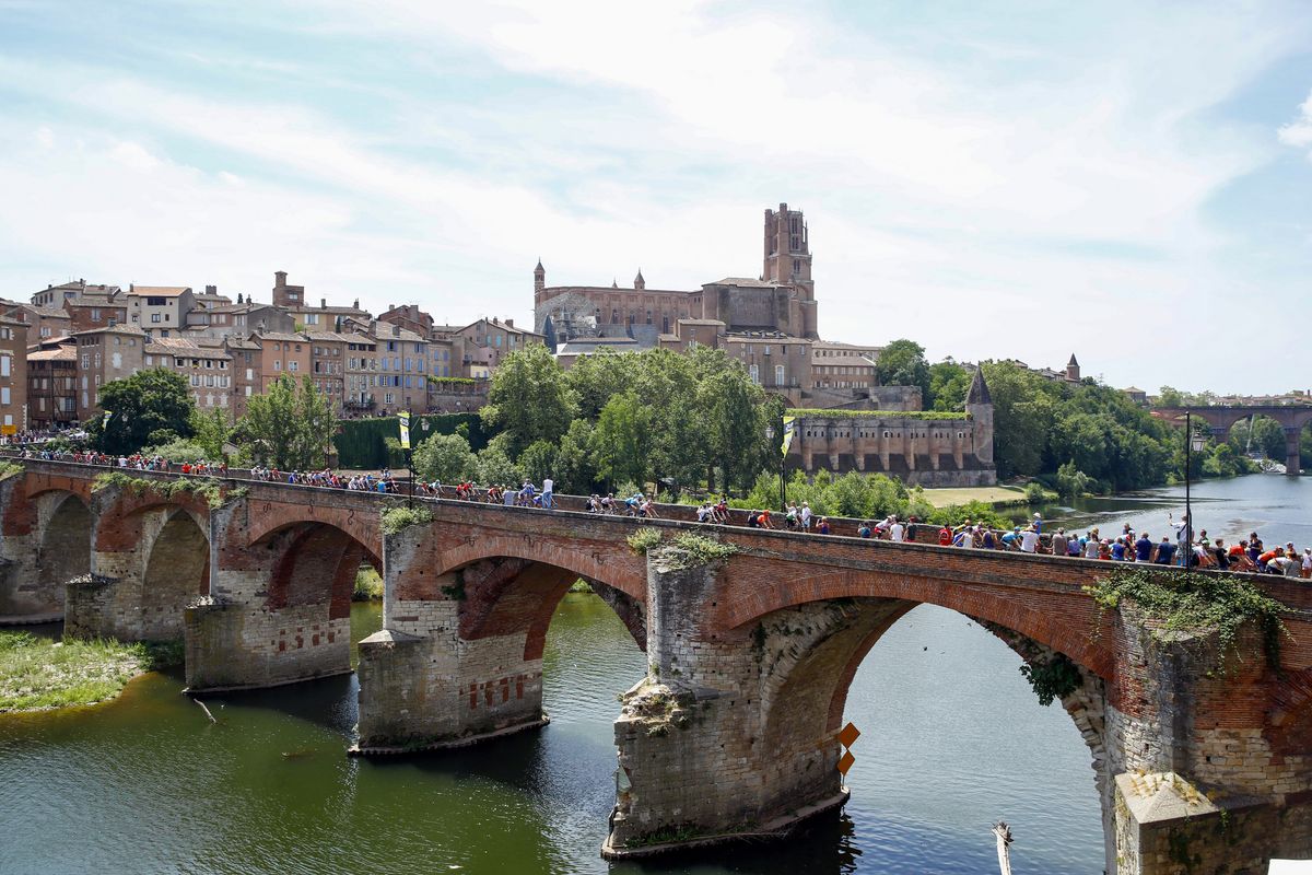 The peloton rolls out of Albi on stage 11