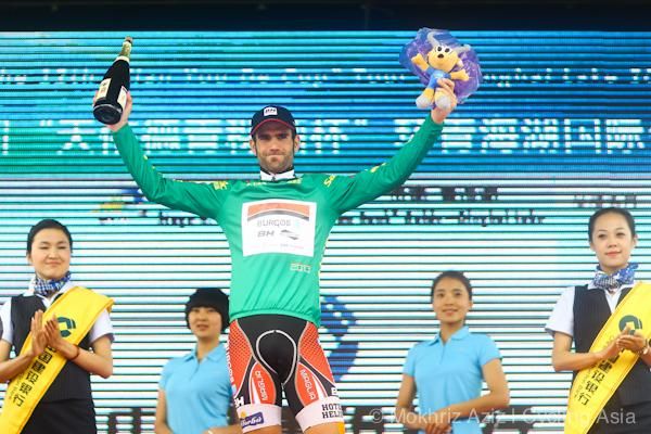 Points classification leader Luis Mas Bonet