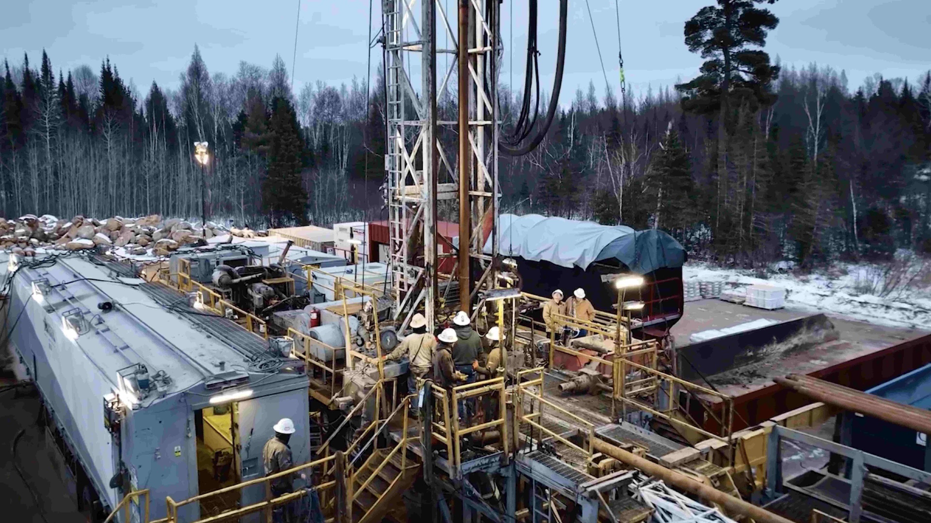 A view of a helium drilling apparatus