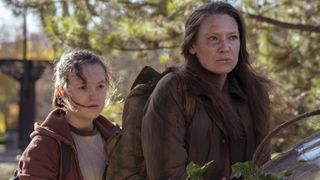 (L to R) Bella Ramsey as Ellie and Anna Torv as Tess in The Last of Us episode 2 on HBO