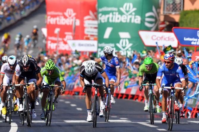 Nacer Bouhanni (FDJ.fr) about to raise his arms in celebration