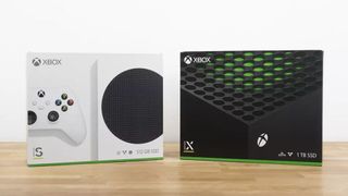 Xbox Series S and Xbox Series X in packaging. 