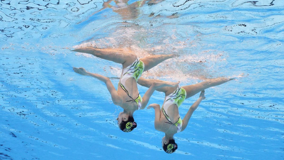 Liuyi Wang and Qianyi Wang of Team China compete in the Women&#039;s Duet Technical Final on day four of the Doha 2024 World Aquatics Championships ahead of the 2024 Paris Olympics