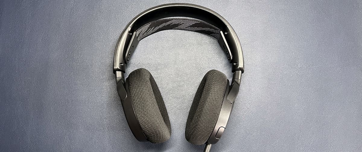 SteelSeries Arctis Nova 1