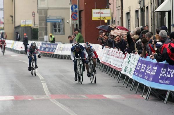 A bit of contact between Serpa and Carrara.