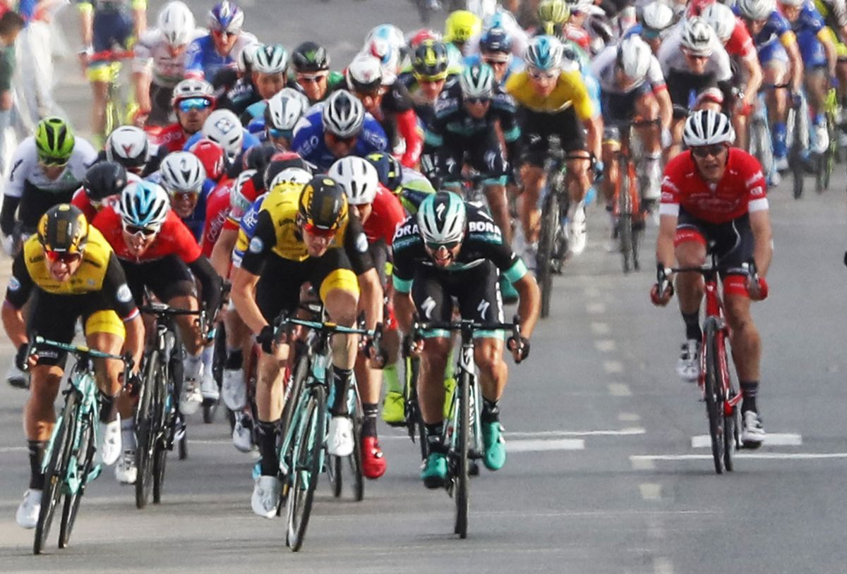 Dylan Groenewegen (LottoNL-Jumbo) kicks hard