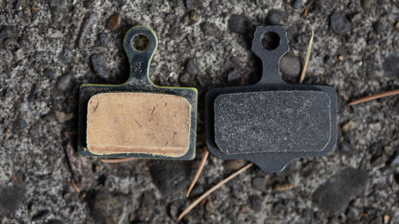Disc brake pads from Sinter and SwissStop