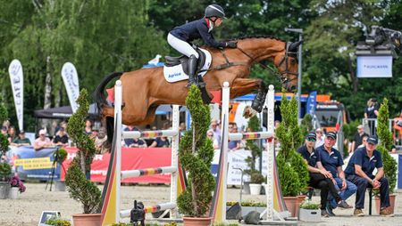 The Luhm&uuml;hlen Horse Trials entries have been confirmed, with 2025 winners Ros Canter and Izilot DHI (pictured) among the list.