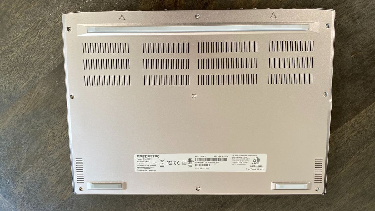 Acer Predator Triton 300 SE