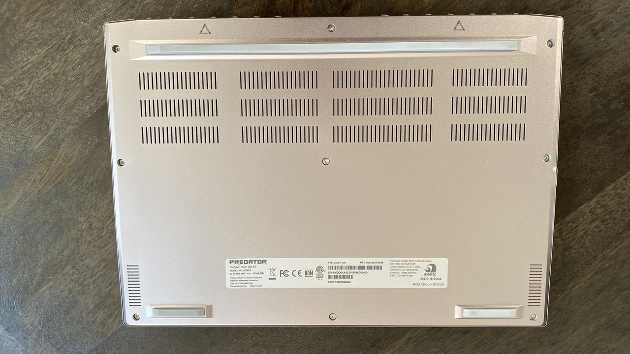 Acer Predator Triton 300 SE