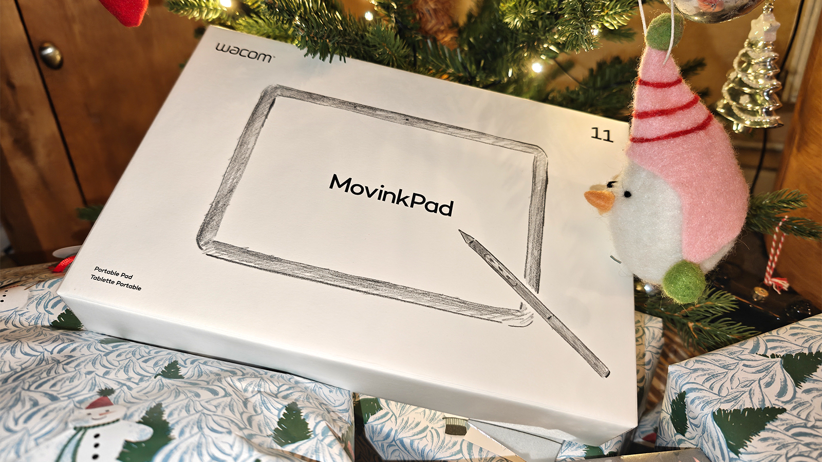 Movink 11 under a Christmas Tree