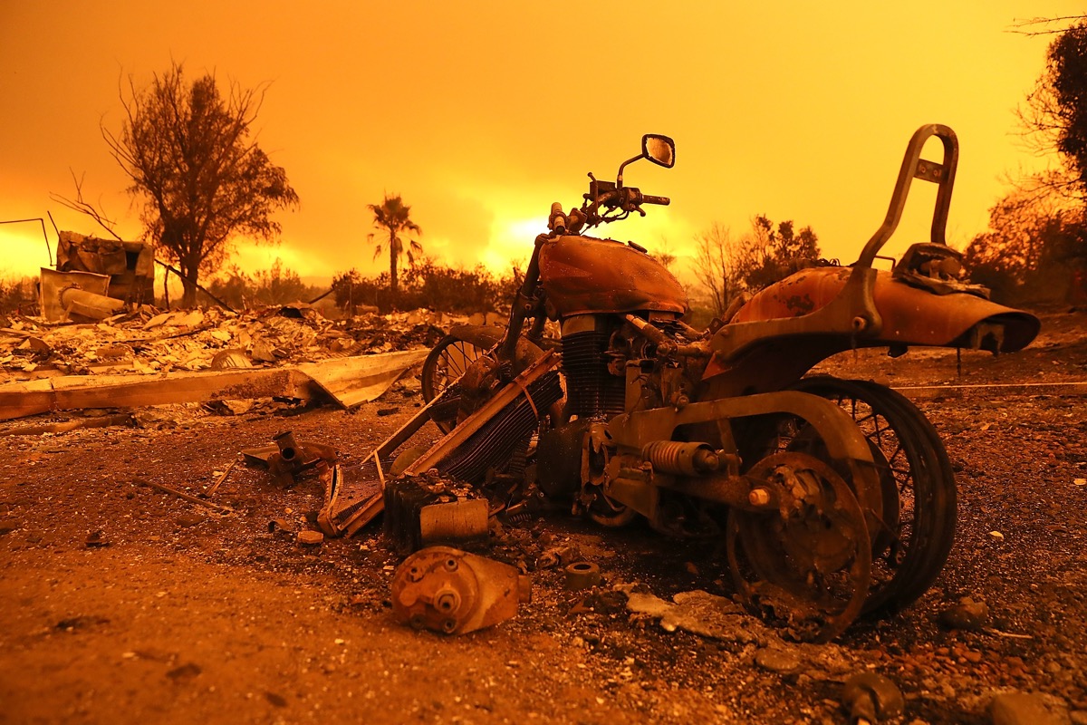 Photos Show Horrifying Scenes From California Wildfires | Live Science