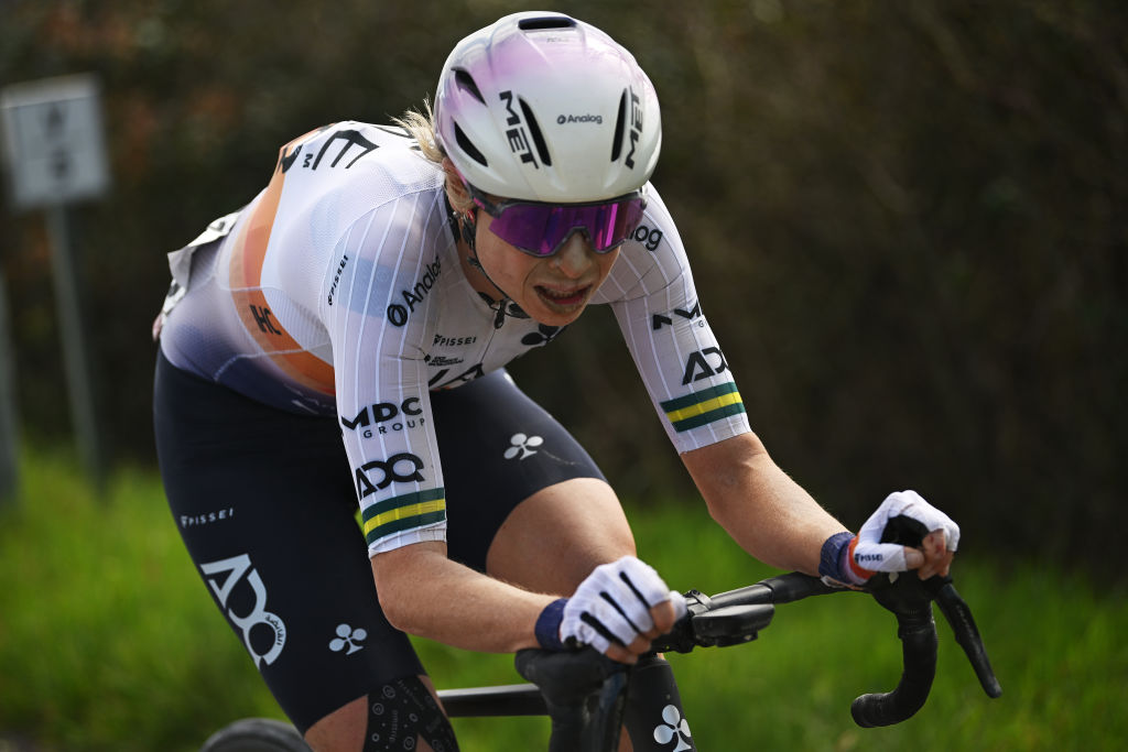Tour Féminin des Pyrénées: Usoa Ostolaza wins overall as Brodie Chapman solos to stage 3 victory