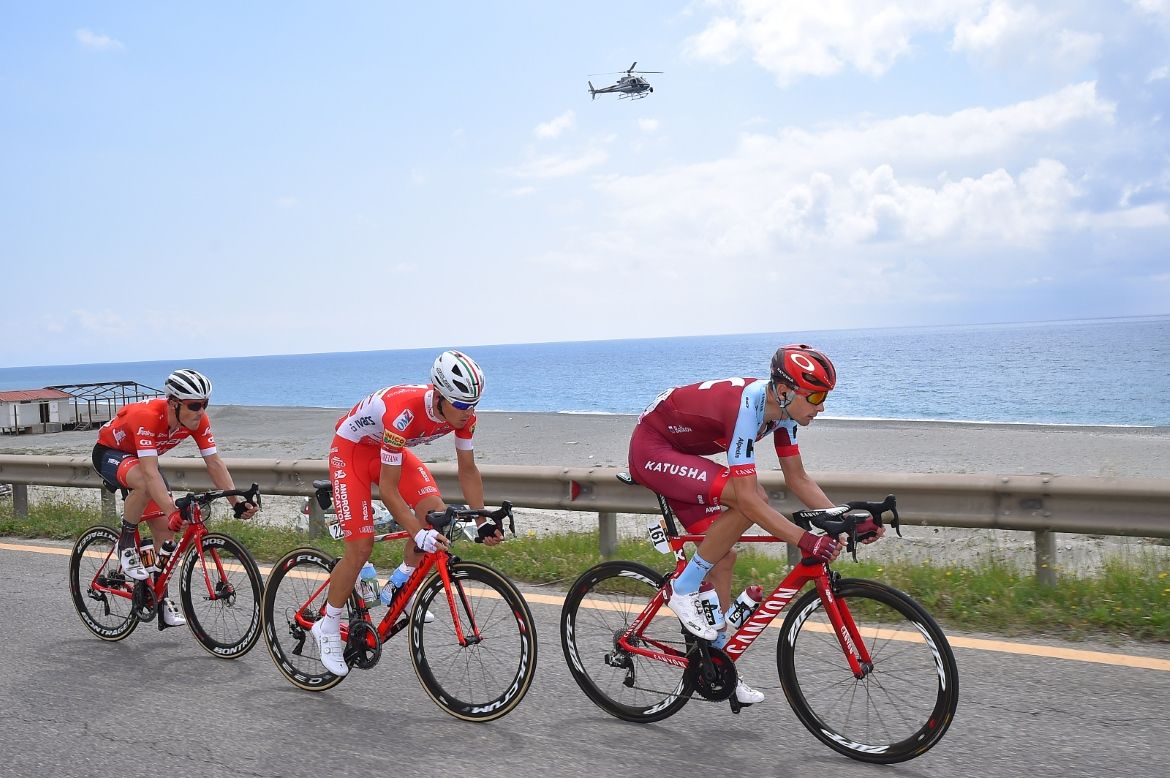No time to take in the views for the breakaway men
