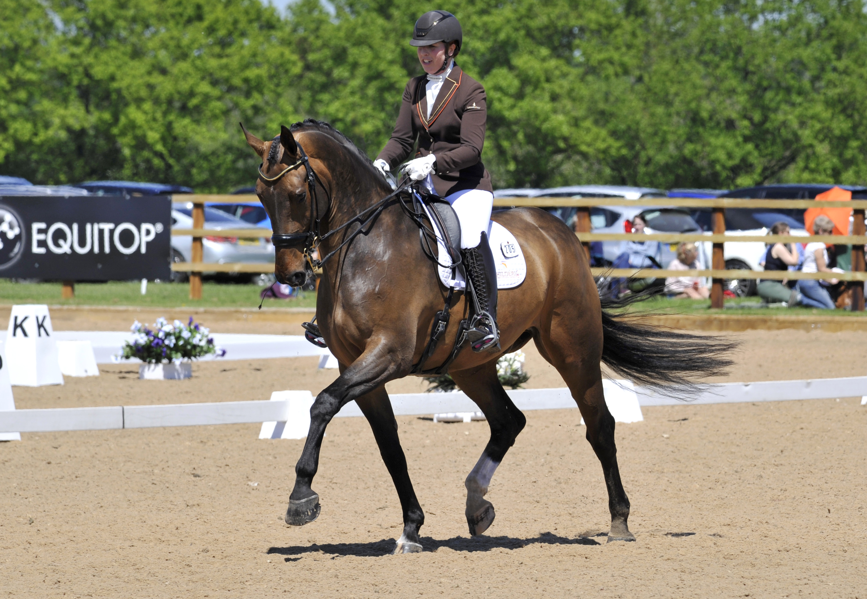 Becky Moody riding Jagerbomb at Somerford Premier League 2021