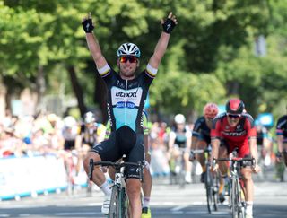 Mark Cavendish wins stage one of the 2015 Amgen Tour of California