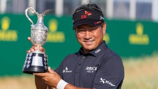 KJ Choi with the Senior Open trophy