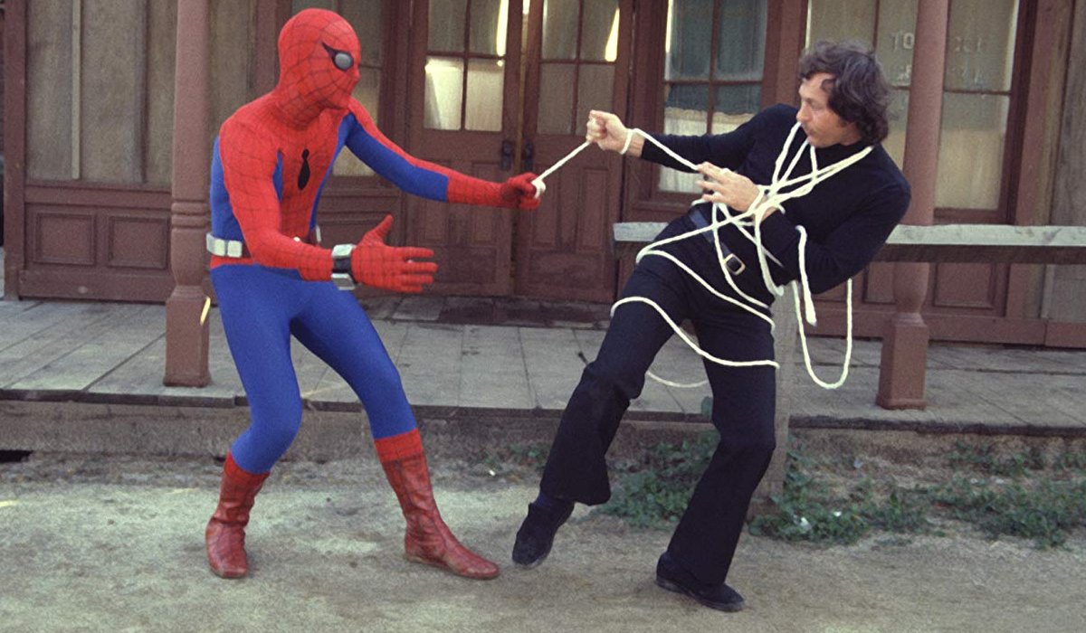 Spider-Man 1977 Spidey ropes a bad guy