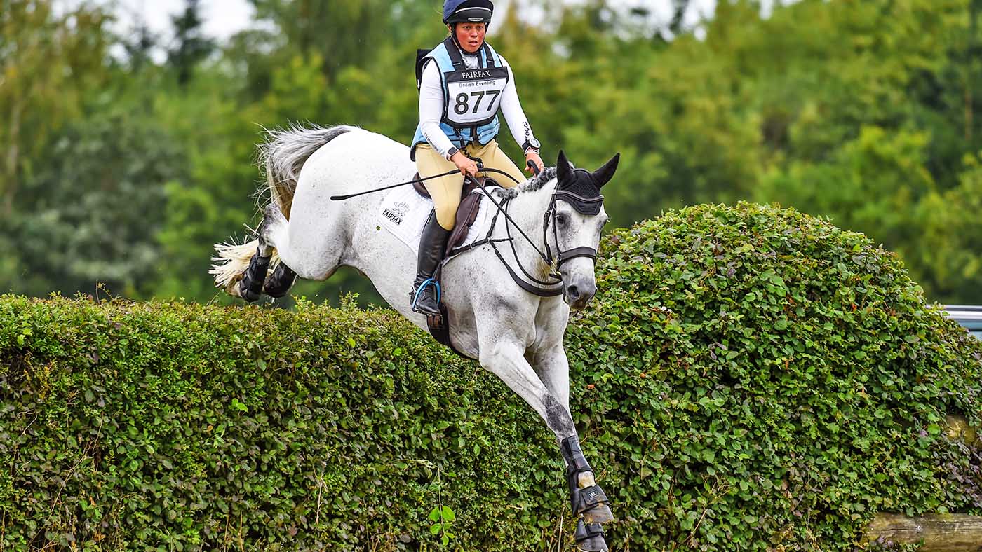 Kitty-King-riding-CRISTAL-FONTAINE-in-OI-Section-P-during-Aston.jpg