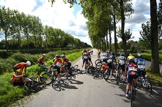 UCI study on pro cycling crashes finds disproportionate injury risk for women's WorldTour riders