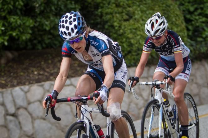 Mara Abbott (Exergy Twenty16) leads the break.
