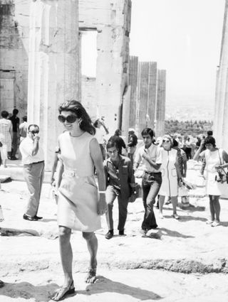 outfits - jackie kennedy greece