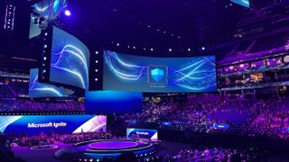 The production teams brought Microsoft Ignite alive on massive LED displays of all shapes and sizes.