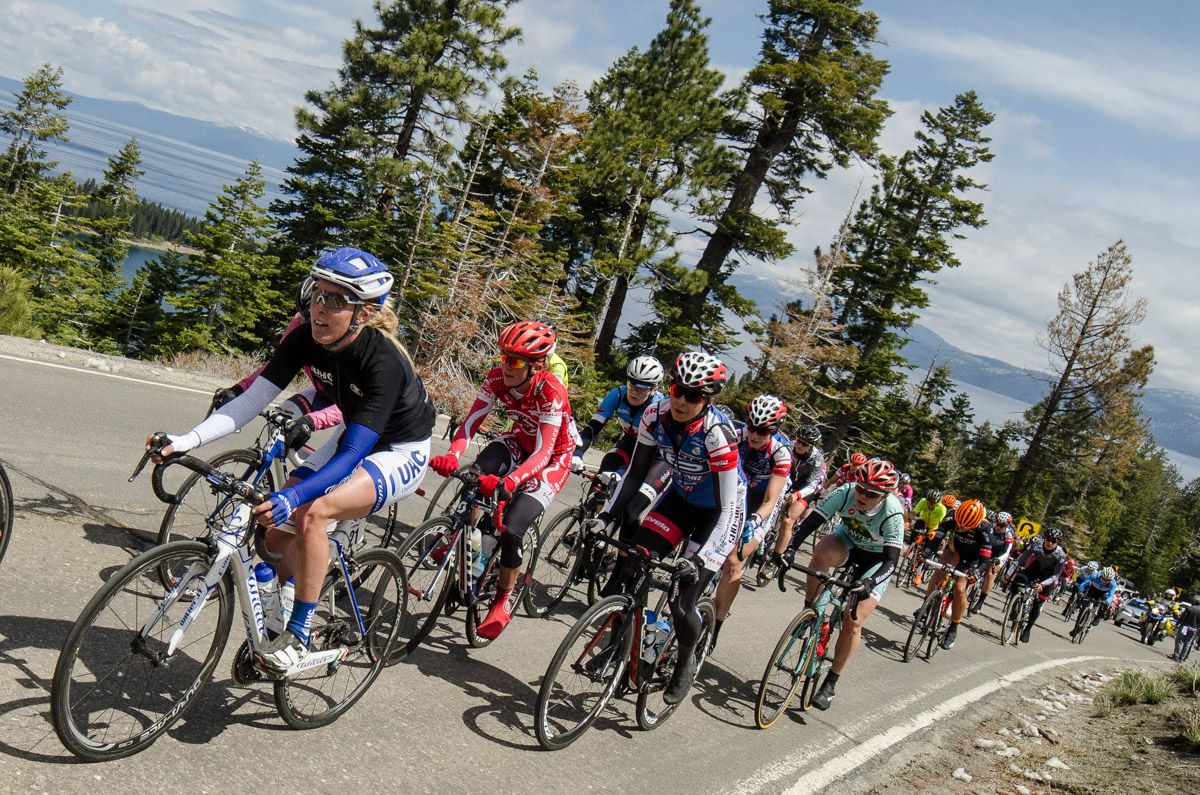 Hannah Barnes (UnitedHealthcare) leads a group on the way to taking the best young rider jersey.