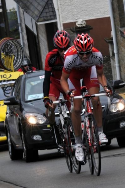 Tony Gallopin leads Martin Kohler in the breakaway.