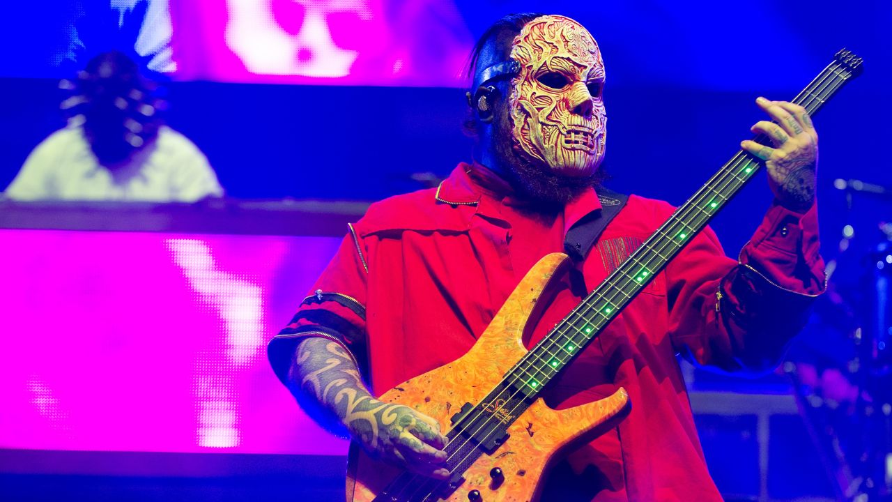 Alessandro Venturella of Slipknot performs at Manchester Arena on January 16, 2020 in Manchester, England.