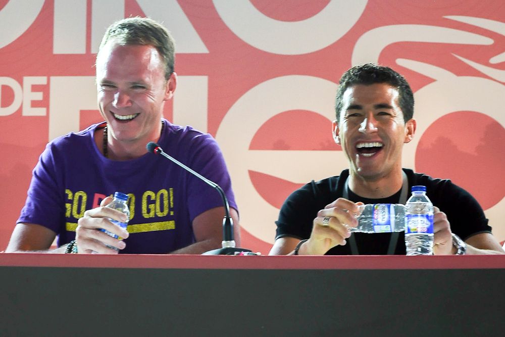 Chris Froome and Sergio Henao share a laugh ahead of the Giro de Rigo in Colombia