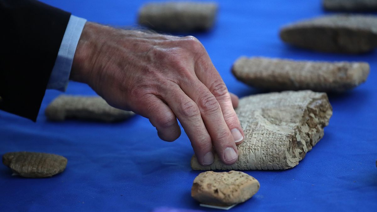 Cuneiform tablets from a lost city called Irisagrig in Iraq were returned to Iraq after being seized from Hobby Lobby. 