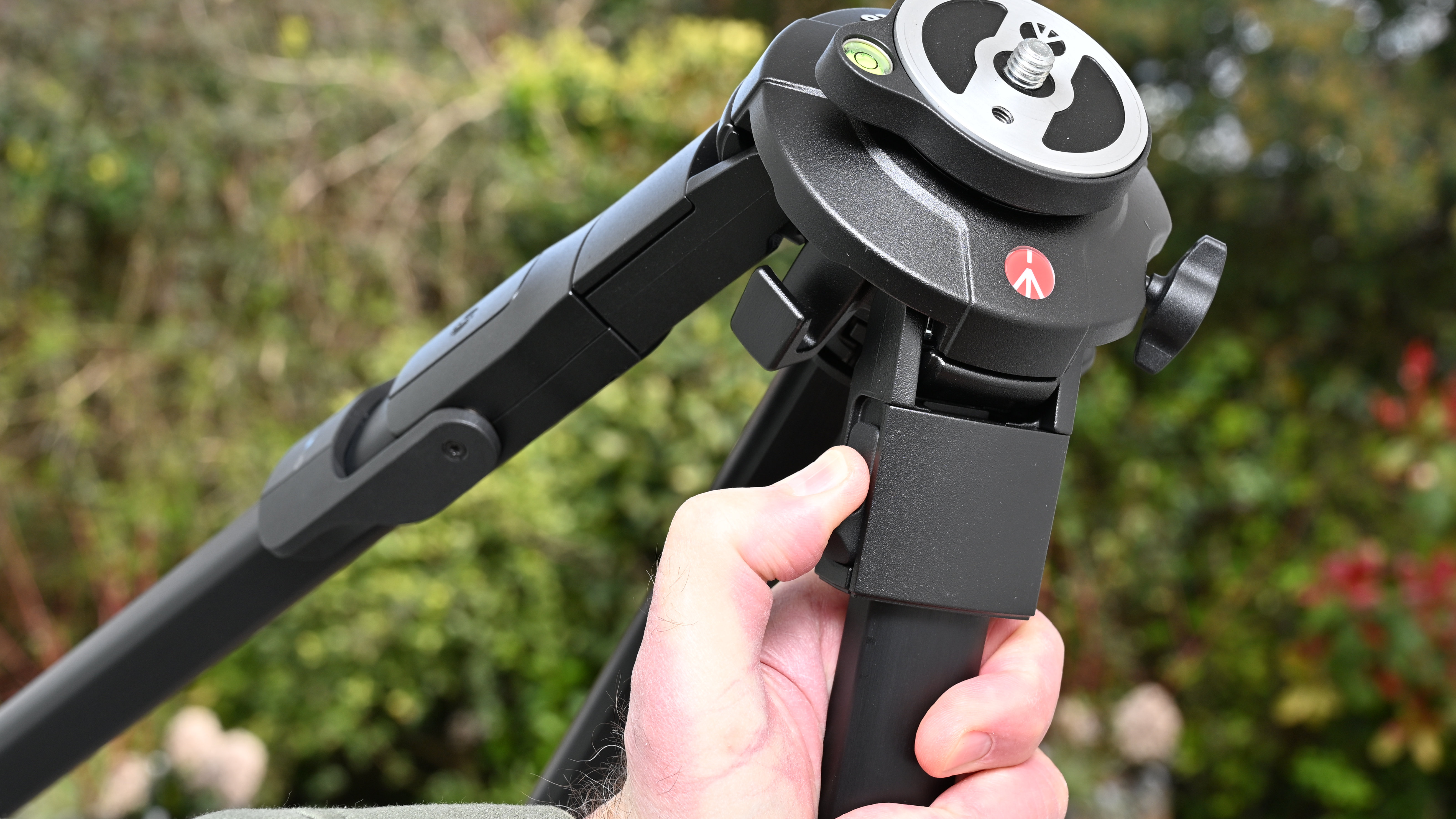 Manfrotto ONE Photo tripod product shot