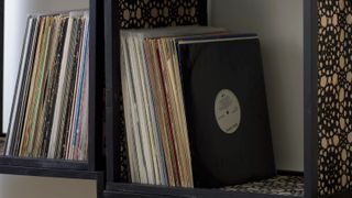 How to store records