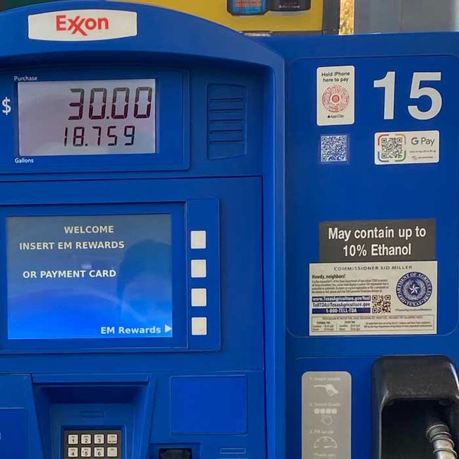 ExxonMobil adds App Clips and Apple Pay to its fuel pumps for easier