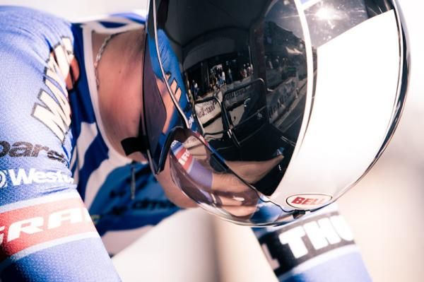 Concentrating in the start house.