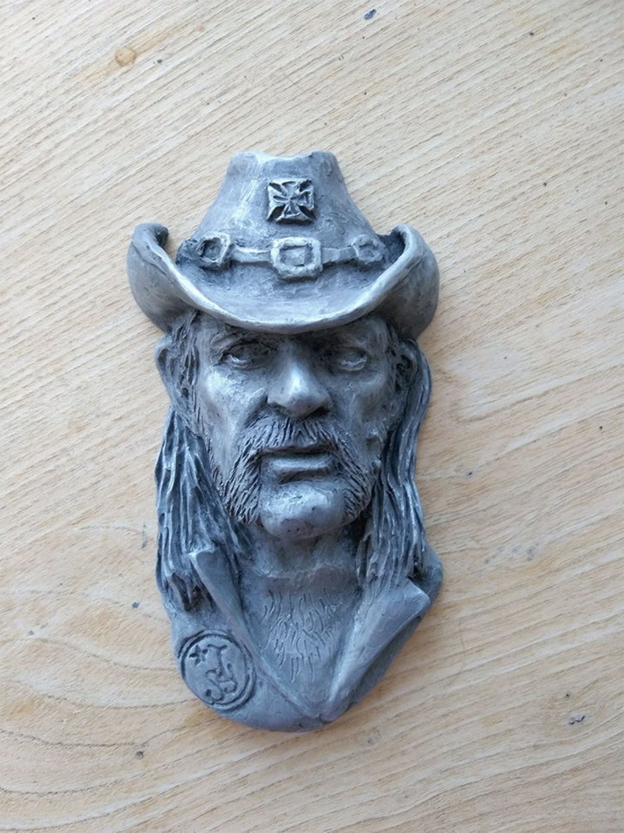 Lemmy statue