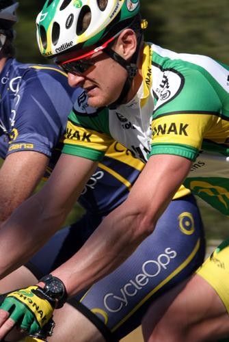 Floyd Landis enjoys the California sun before heading off to a long European campaign, still confident his team will make it to the Tour.