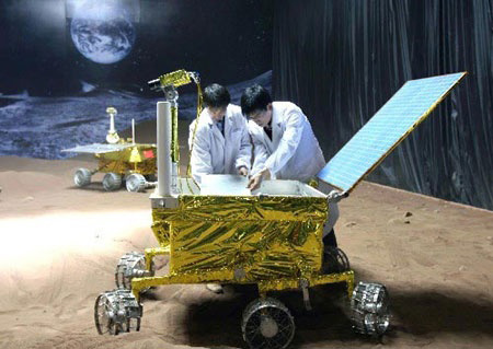 China Mulls Plans for New Moon Rock Lab