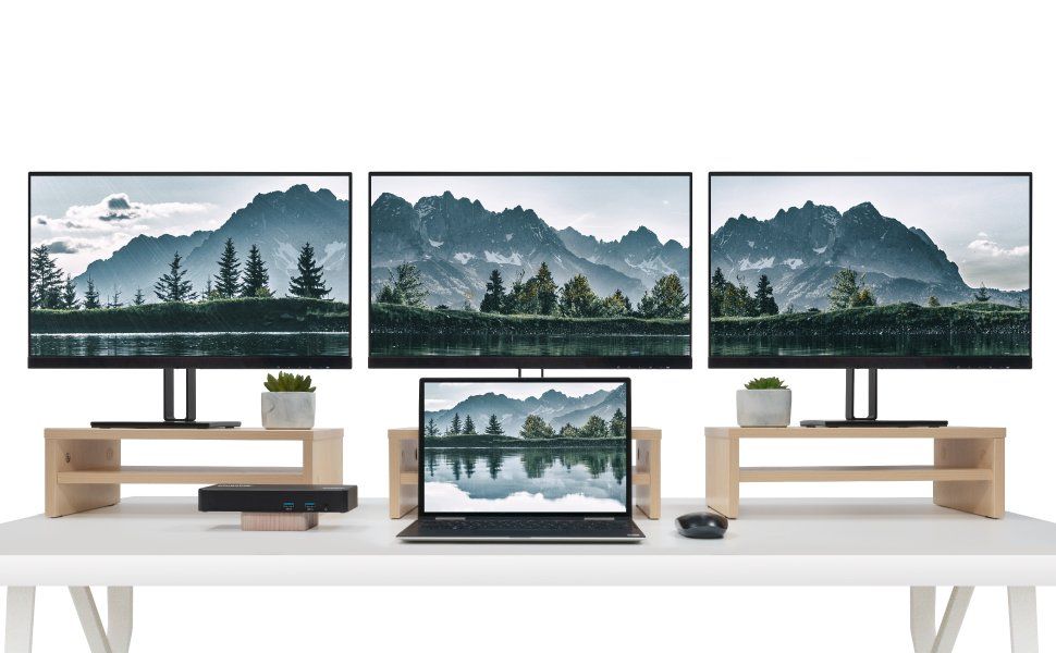 Plugable's new docking station lets you connect to three monitors at