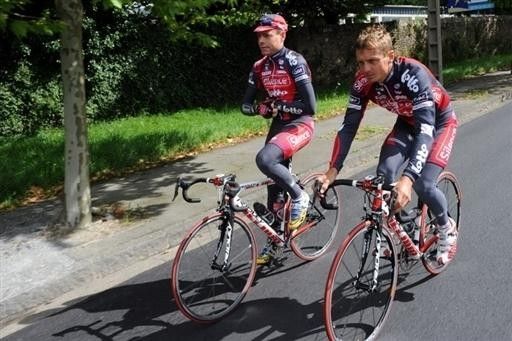 Evans rides alongside Wim Vansevenant