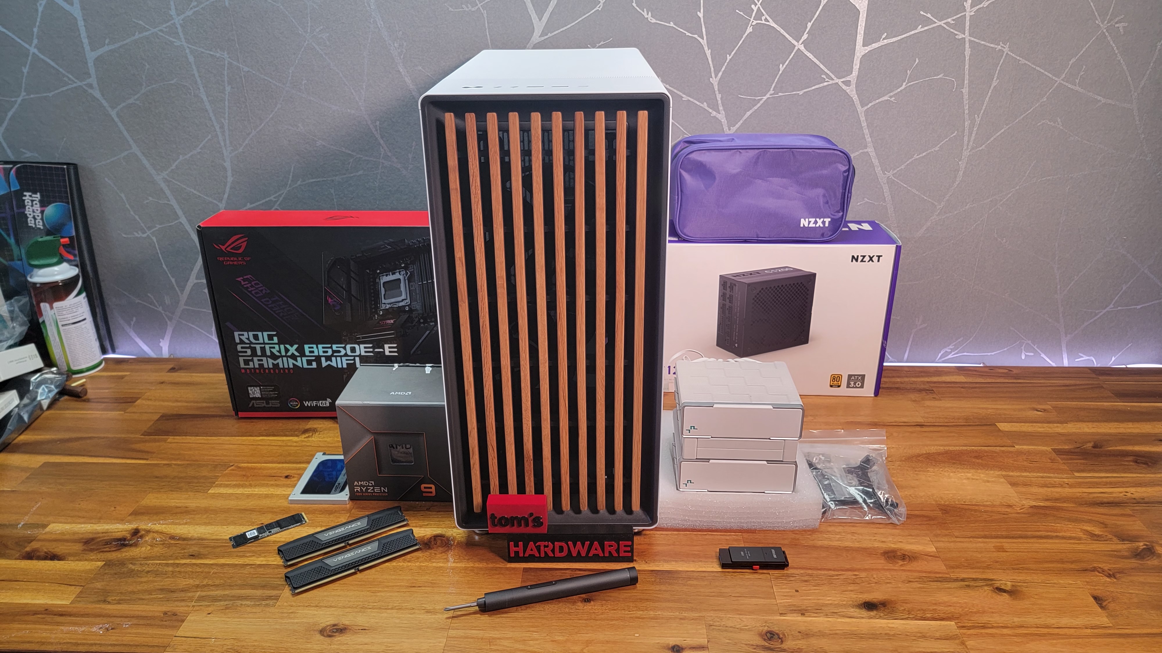 You Will Fall in Love, Fractal Design North Gaming PC Build