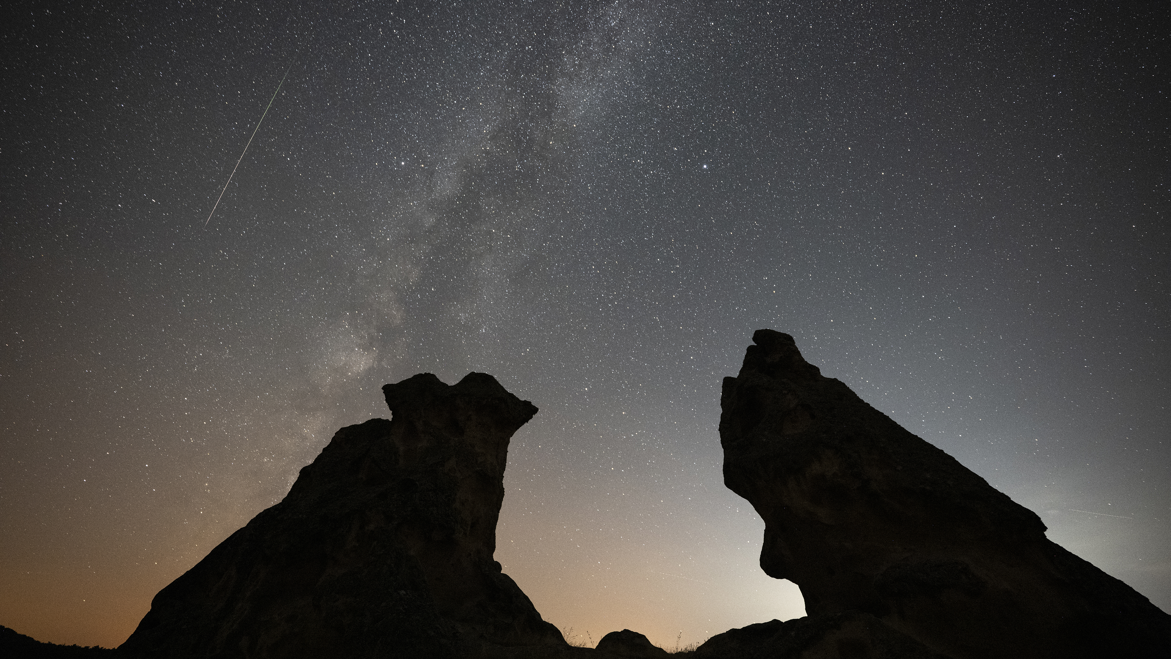 ESKISEHIR, TURKIYE - AUGUST 13: Meteor shower is observed in Seyitgazi district of Eskisehir, Turkiye on August 13, 2026. (Photo by Aytug Can Sencar/Anadolu via Getty Images)