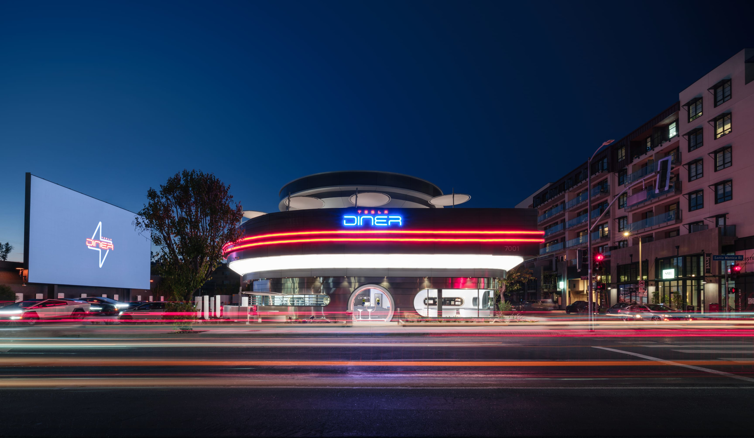 Tesla Diner, Hollywood