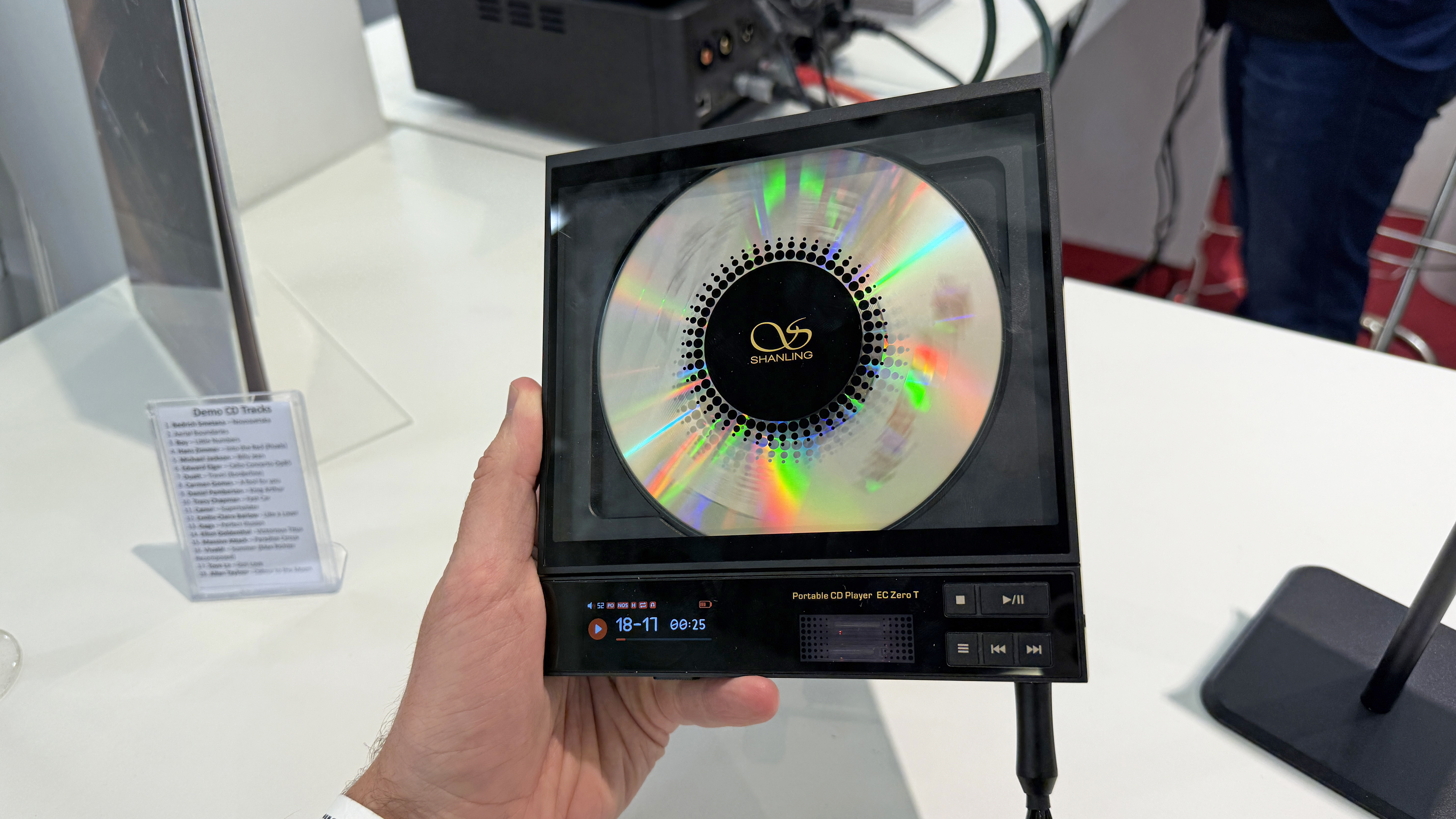 Shanling EC Zero T CD Player held in a man's hand at the Munich High End Show 2025