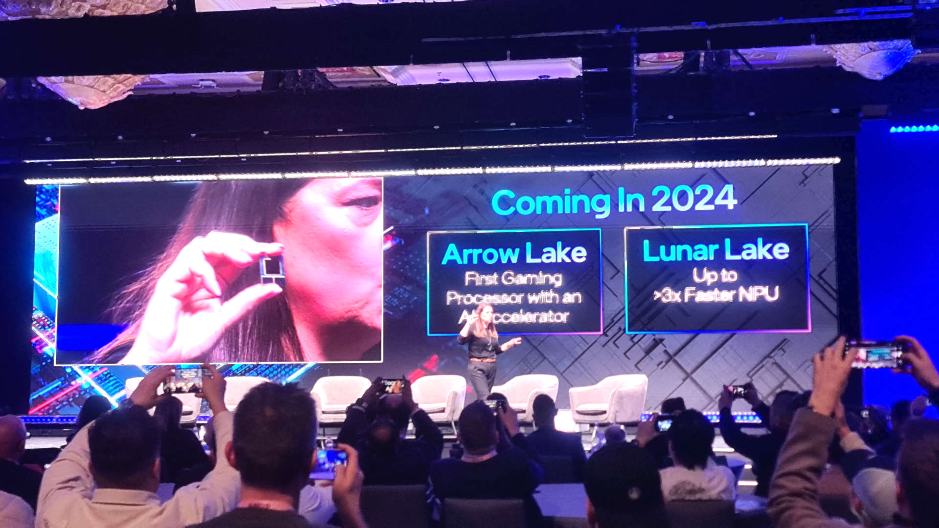  Intel's Lunar Lake is on track for a 2024 appearance, along with significant IPC gains in the CPU core and three times more AI performance from GPU and NPU 