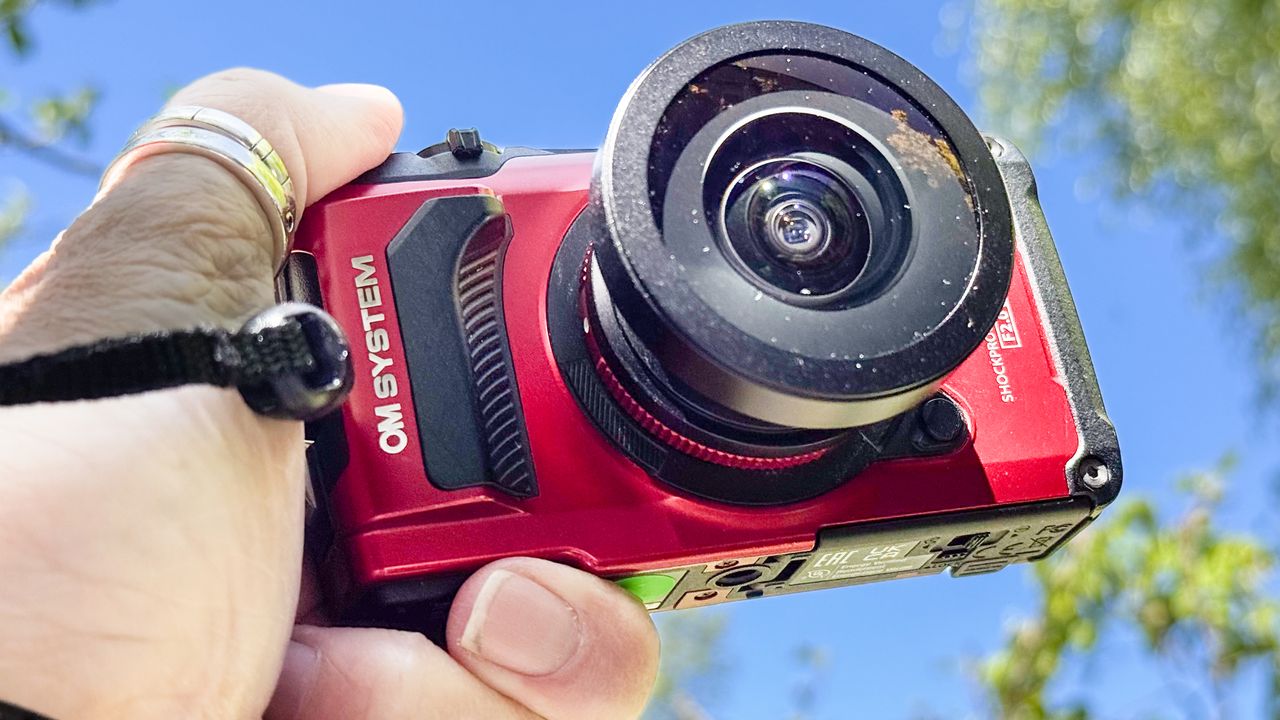OM System TG-7 fisheye