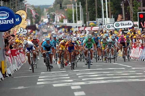 Freire has his wheel in front