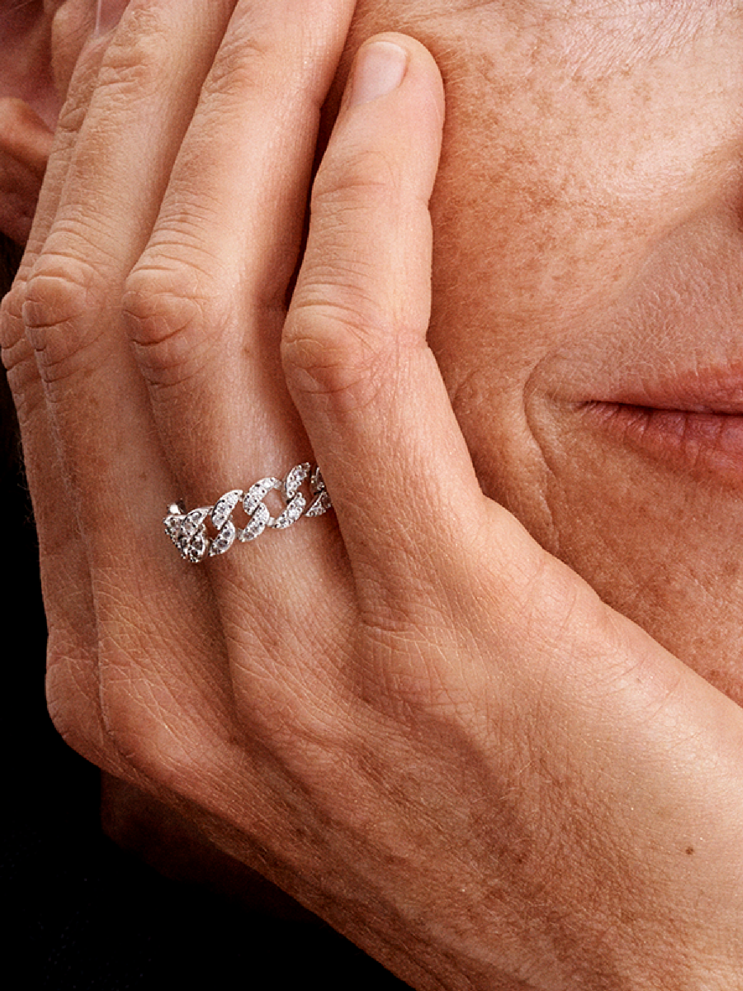 Pav&amp;eacute; Cuban Chain Ring