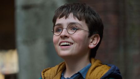 Dominic McLaughlin as Harry Potter in HBO's Harry Potter TV show